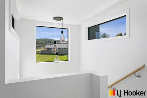 Photo of property in 32 Okaia Drive, Kinloch, Taupo, 3377