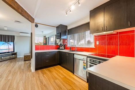 Photo of property in 53b Springs Road, Parakai, 0830