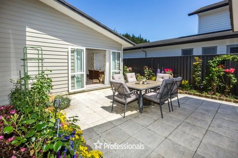 Photo of property in 13 Somerby Mews, Silverstream, Upper Hutt, 5019
