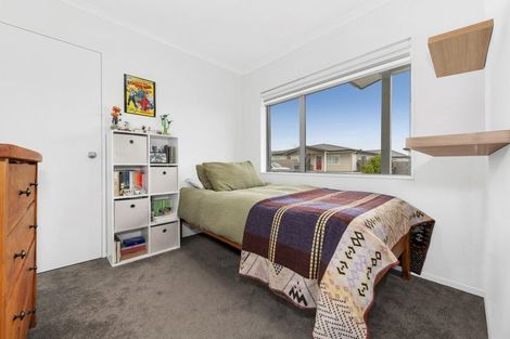 Photo of property in 30 Whareatua Avenue, Takanini, 2112