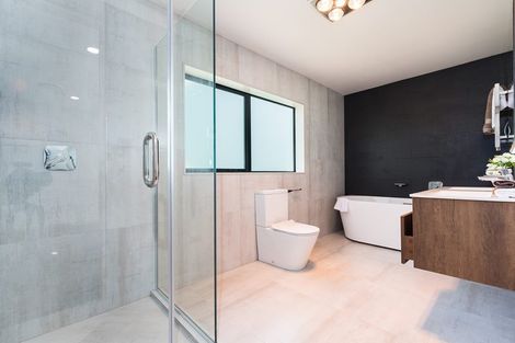 Photo of property in 14 Drover Close, Flat Bush, Auckland, 2019