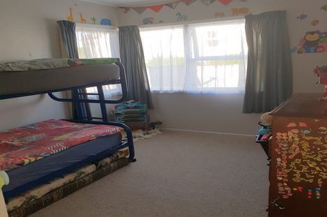 Photo of property in 10 Valley Road, Waiuku, 2123
