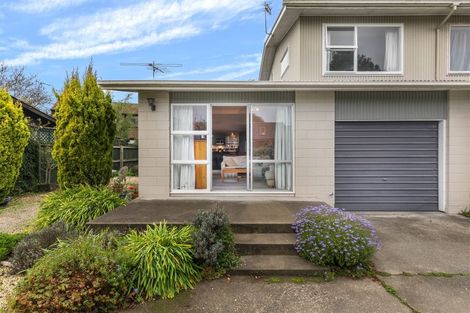 Photo of property in 2/32 Abberley Crescent, St Albans, Christchurch, 8014