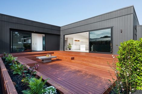 Photo of property in 1118 Papamoa Beach Road, Papamoa Beach, Papamoa, 3118