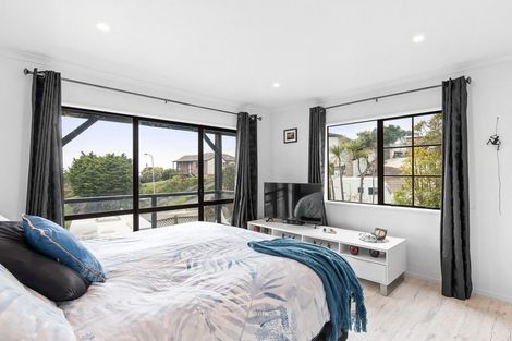 Photo of property in 4 Pine Ridge Terrace, Waikanae Beach, Waikanae, 5036