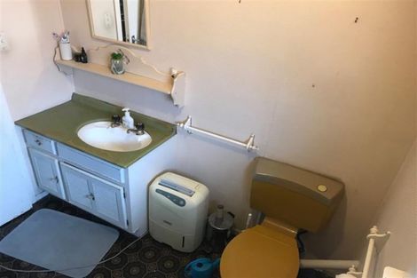 Photo of property in 2/17 Kerswill Place, Pakuranga, Auckland, 2010