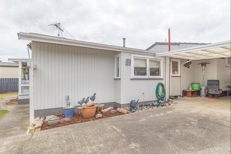 Photo of property in 12 Regal Street, Levin, 5510