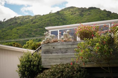 Photo of property in 40 Seddon Street, Waikanae, 5036