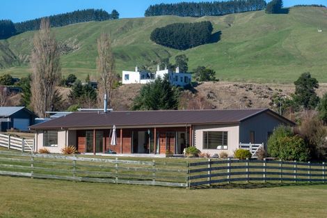 Photo of property in 500 Kinloch Road, Kinloch, Taupo, 3377
