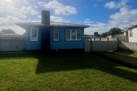 Photo of property in 14 Omori Place, Castlecliff, Whanganui, 4501