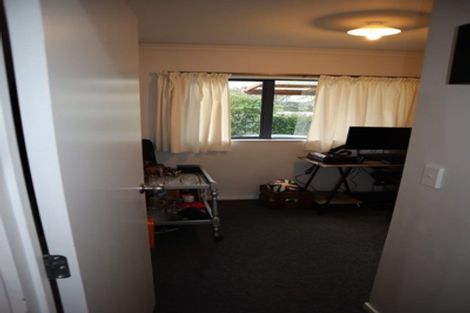 Photo of property in 10 Hinau Street, New Lynn, Auckland, 0600