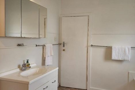 Photo of property in 8 Henui Street, Strandon, New Plymouth, 4312