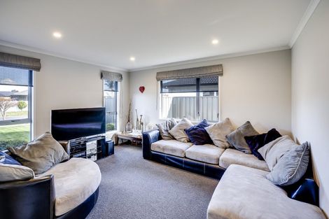 Photo of property in 10 Wanaka Place, Poraiti, Napier, 4112