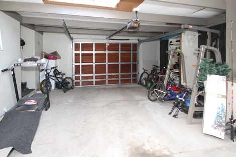 Photo of property in 104 Perth Street, Holmes Hill, Oamaru, 9401