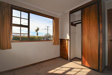 Photo of property in 12 Ashworth Street, Alexandra, 9320