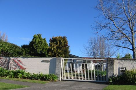 Photo of property in 15 Terry Crescent, Milson, Palmerston North, 4414