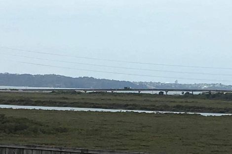 Photo of property in St Claire Village, 206/172 Mcleod Road, Te Atatu South, Auckland, 0610