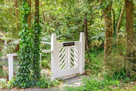 Photo of property in 51 Chatsworth Road, Silverstream, Upper Hutt, 5019