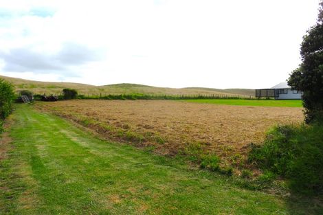 Photo of property in 14-20 Sunset Drive, Baylys Beach, 0377