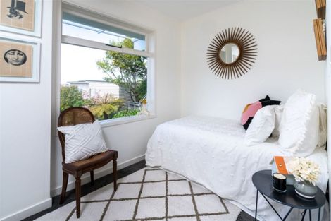 Photo of property in 27 Salamanca Road, Kelburn, Wellington, 6012