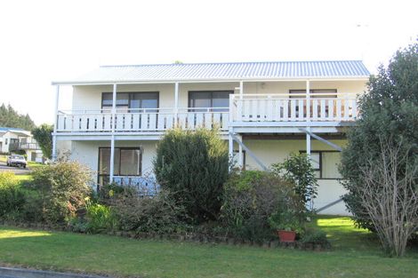 Photo of property in 104 Russell Bruce Place, Onemana, Whangamata, 3691