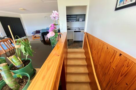 Photo of property in 6 Stratford Drive, Cable Bay, 0420