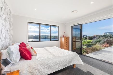 Photo of property in 15 Clansman Terrace, Gulf Harbour, Whangaparaoa, 0930