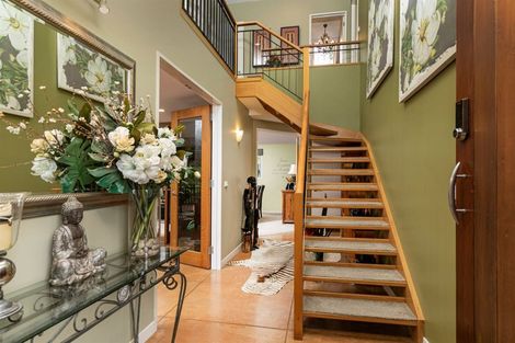 Photo of property in 8 Remu Place, Greenhithe, Auckland, 0632