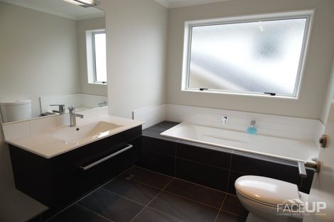 Photo of property in 4 Touhou Road, Hobsonville, Auckland, 0616