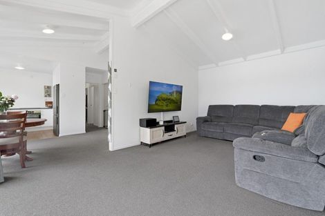 Photo of property in 16 Graham Place, Bellevue, Tauranga, 3110