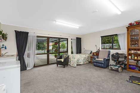 Photo of property in 1 West Peak Way, Otaki, 5512