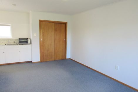 Photo of property in 25 Fulford Street, New Plymouth, 4310