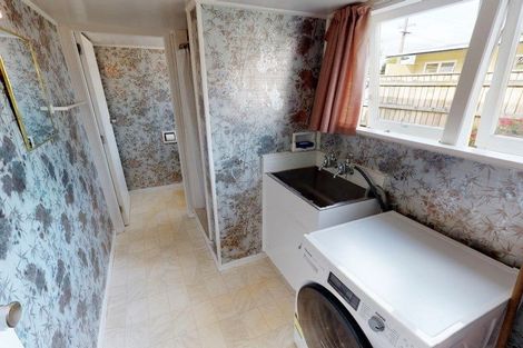 Photo of property in 1 Byrd Street, Levin, 5510