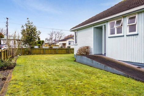 Photo of property in 1 Malone Place, Hawera, 4610