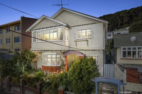 Photo of property in 99 Austin Street, Mount Victoria, Wellington, 6011