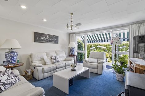 Photo of property in 12 Parsonage Road, Waimate, 7924