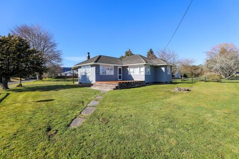Photo of property in 2 Ngareta Road, Mourea, Rotorua, 3074