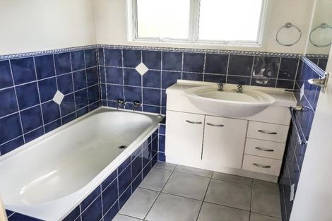 Photo of property in 11 Hague Place, Birkenhead, Auckland, 0626