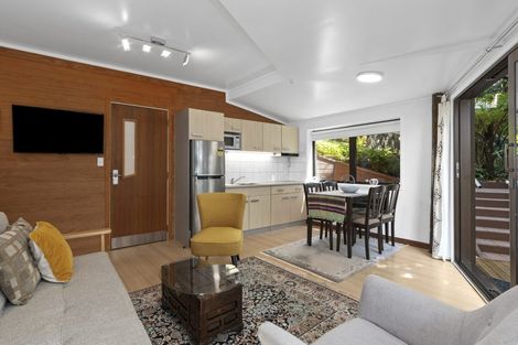 Photo of property in 274 Cambridge Road, Bethlehem, Tauranga, 3110