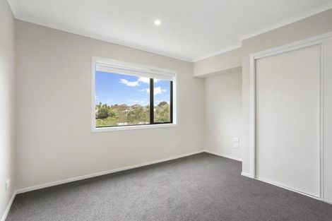 Photo of property in 2/125b Metcalfe Road, Ranui, Auckland, 0612