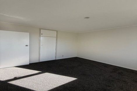 Photo of property in 51 Sturges Road, Henderson, Auckland, 0612