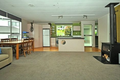 Photo of property in 2/7 Banksia Place, Goodwood Heights, Auckland, 2105