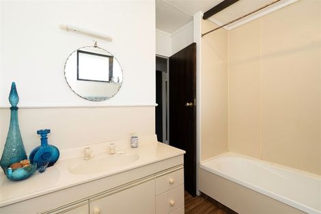 Photo of property in 4a Douglas Street, Levin, 5510