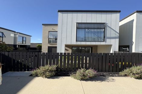 Photo of property in 36 Huri Street, Mangere Bridge, Auckland, 2022