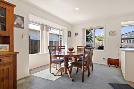 Photo of property in 105a Somerfield Street, Somerfield, Christchurch, 8024
