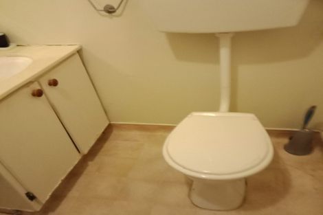 Photo of property in 53 Hawker Street, Mount Victoria, Wellington, 6011