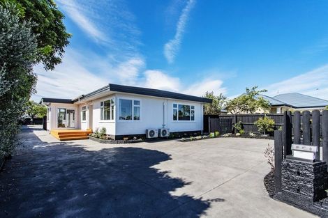 Photo of property in 268 Burwood Road, Burwood, Christchurch, 8083