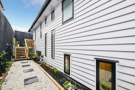 Photo of property in 14a Mantra Road, Massey, Auckland, 0614