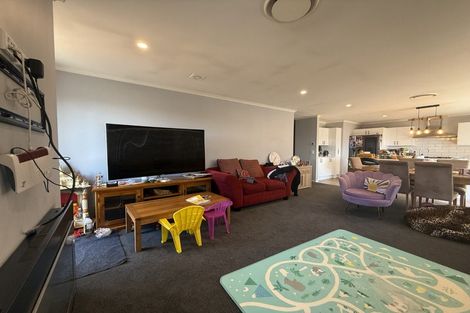 Photo of property in 12 Schooner Drive, Whitby, Porirua, 5024
