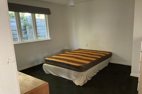 Photo of property in 36 Randwick Road, Northland, Wellington, 6012